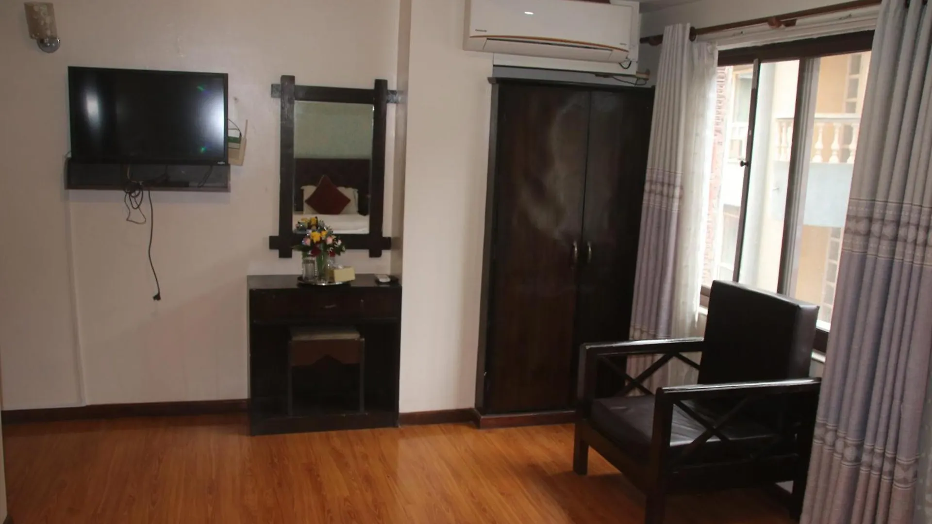 Hotel Monal Ktm Κατμαντού
